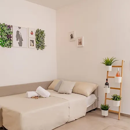 شقة Apulialux - Modern Apt Con Jacuzzi E Box Auto Privato