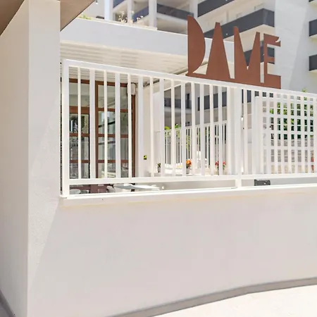 Apulialux - Modern Apt Con Jacuzzi E Box Auto Privato דירה בארי